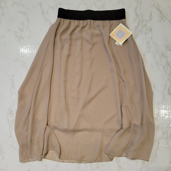 Lularoe Lola skirt XS NWT